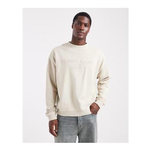 Tommy Jeans lifted classic center logo sweatshirt in sand 151338334